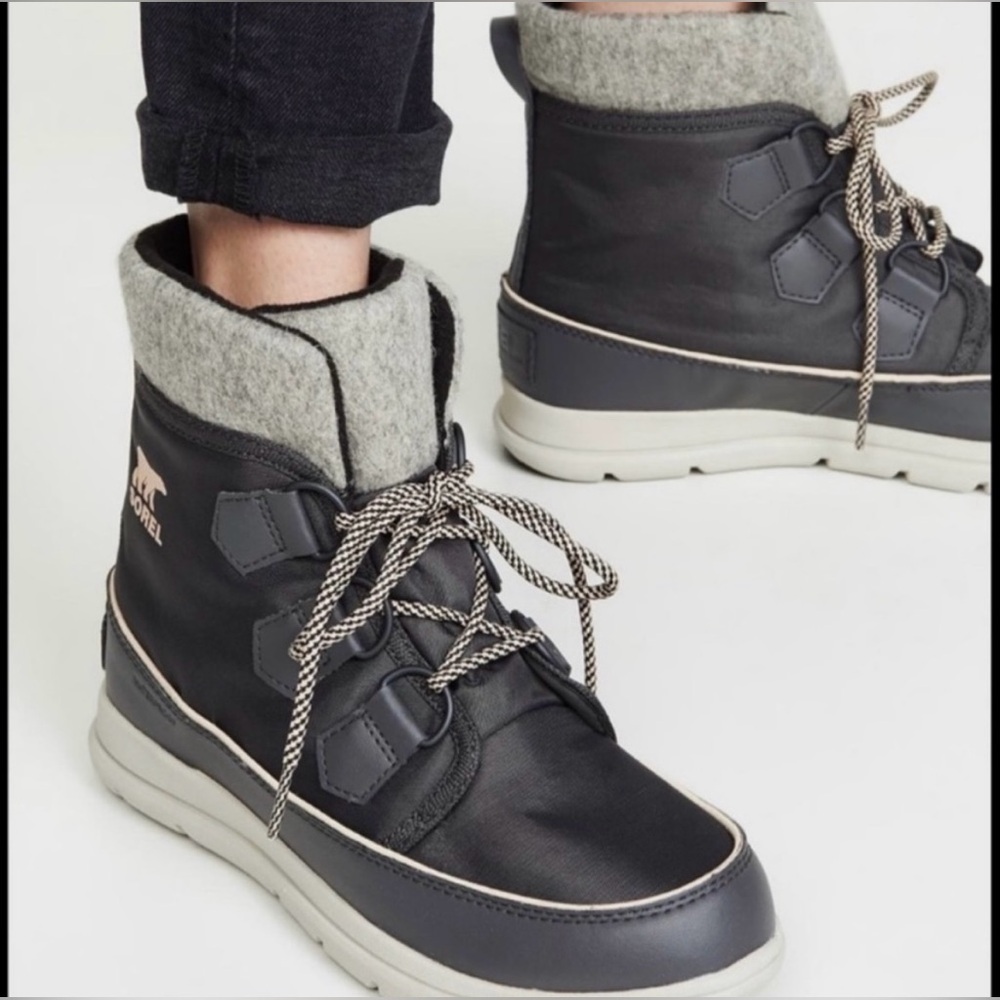 Sorel Women's Black Winter Lace-Up Ankle Boots